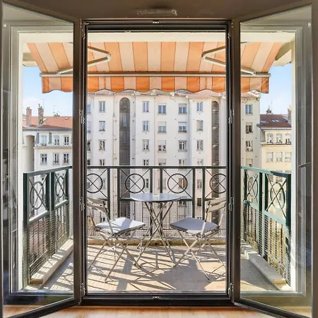 Guestready - 39m² Flat - Medium Term *